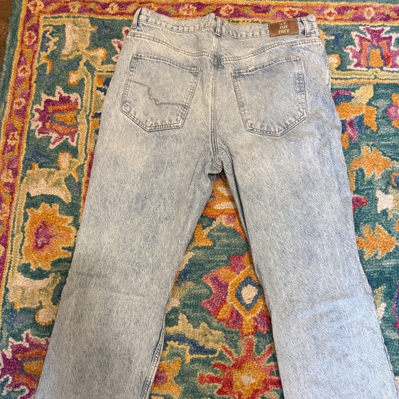 Light Wash Jeans - Picture 2 of 3